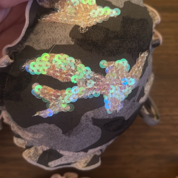 1 Camo Ruffle Bikini Set w sequence - Picture 3 of 5